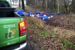 Gedumpt aangetroffen afval in 't Twiske