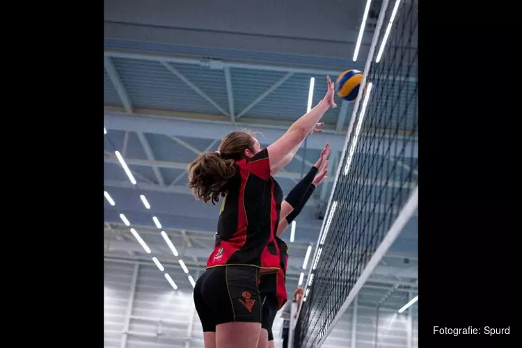 Inschrijven teams en personen voor volleybaltoernooi in Weidevenne