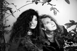 Hilarische verhalen en komische filmbeelden