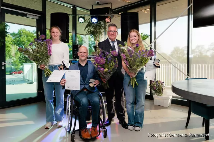 Huldiging topsporters in sporthal De Beuk