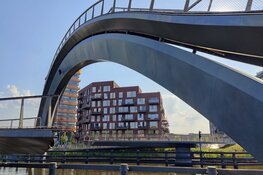 Melkwegbrug in storing
