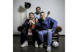 Zaterdag 16 september opent Theater De Verbeelding het nieuwe seizoen met de muzikale comedy over Ajax: Godenzonen