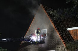 Gewonde en veel schade bij woningbrand aan Jaagweg