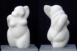 Mieke Boomsma toont beelden van vrouwen bij de VVV