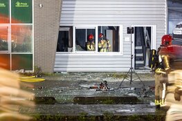 Brand bij autoverhuurder in Purmerend, politie doet onderzoek