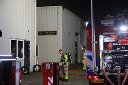 Brand bij bedrijf aan Voltastraat in Purmerend