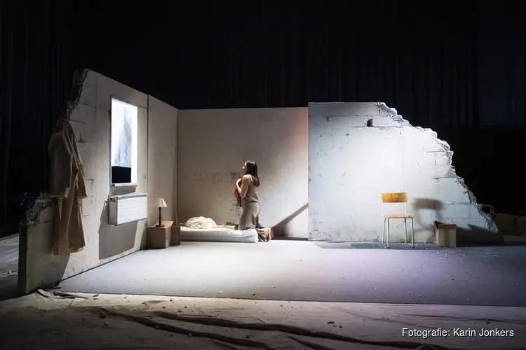 Blue hour van Liliane Brakema/Matzer op zaterdag 23 maart