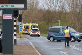 Bestuurder met spoed afgevoerd naar ziekenhuis na ongeval in Purmerend