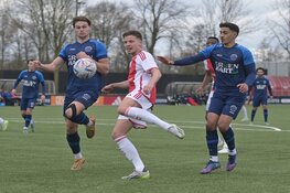 Sterk Purmersteijn verrast koploper Ajax