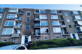 Motorfiets in brand aan Scheldestraat in Purmerend