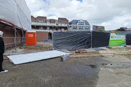 Brandweer op bouwplaats in Purmerend vanwege stormschade