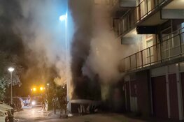 Brand tegen flat aan Anne Franklaan in Purmerend