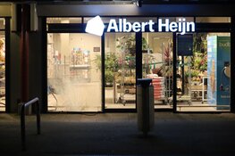 Explosie bij entree van supermarkt in Purmerend