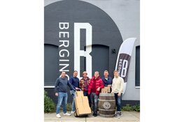 In een landschap van polders en droogleggingen stroomt het lokale bier van Volendam en Purmerend rijkelijk uit de tapkranen
