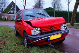 Bestuurders met de schrik vrij na botsing in Zuidoostbeemster