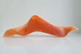 Stenen van juwelen van Danielle Schrumpf te zien bij de VVV