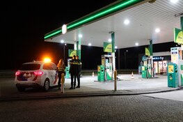 Persoon vermoedelijk opzettelijk aangereden bij tankstation langs A7
