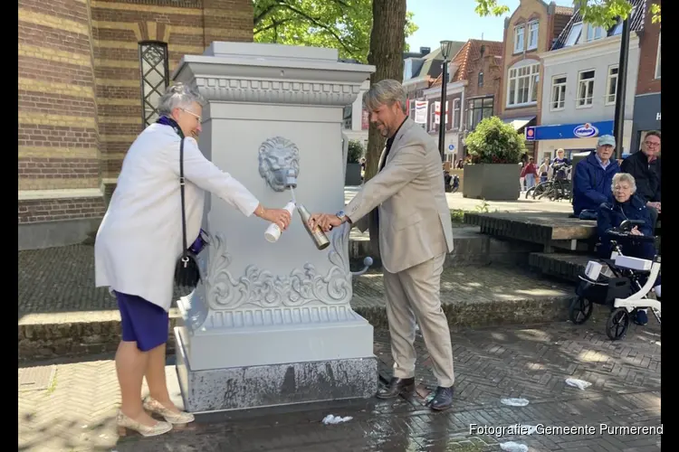 Historische waterpomp terug op de Kaasmarkt