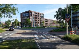 Bloemen voor overleden fietsster in Purmerend