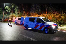 Politiebus crasht op afrit A7