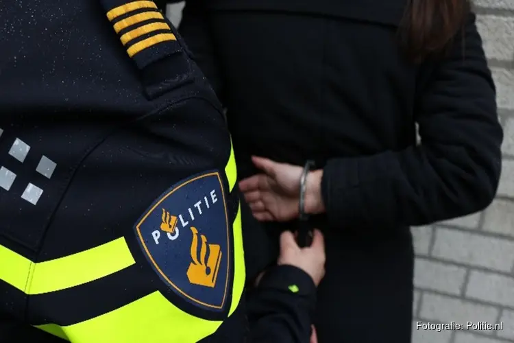 Explosief in auto Purmerend: drie aanhoudingen