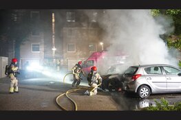 Twee voertuigen flink beschadigd bij nachtelijke autobrand in Purmerend