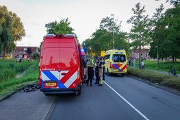 Brandweer redt man uit te water geraakte auto in Purmerend