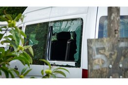 Fatbiker met spoed naar ziekenhuis na botsing met taxibus