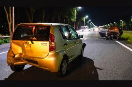 Zwaar ongeval op A7: auto uitgebrand, andere auto op zijn kant