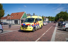 Fietsster gewond na aanrijding met auto in Middenbeemster