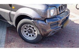 Fietsster gewond na aanrijding met auto in Middenbeemster