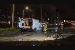 Bestelbus zwaar beschadigd door brand in Purmerend