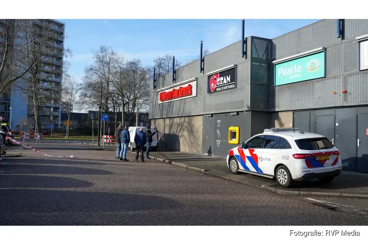 Poging tot plofkraak bij geldautomaat in Purmerend, explosief gebruikt bij toegangsdeur