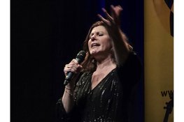 Grande Finale Ouderen Songfestival in Theater de Purmaryn