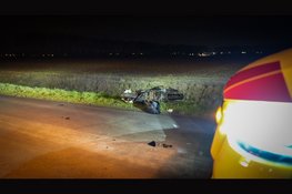 Twee scooters botsen frontaal in Noordbeemster