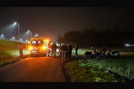 Twee scooters botsen frontaal in Noordbeemster