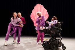 Speels Collectief met USUALLY I'M ON TOP in De Verbeelding