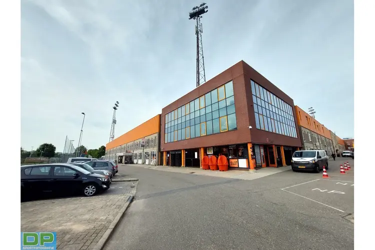 FC Volendam neemt afstand van onderste plaatsen na late winst op FC Groningen