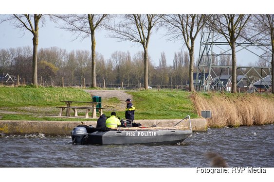 Landelijke eenheid zoekt verder in Noordhollandsch kanaal naar mogelijk lichaam