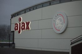 Purmersteijn herpakt koppositie na zege bij Ajax-amateurs