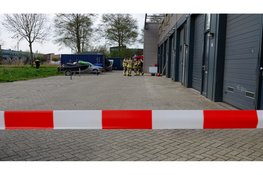 Brandweer en politie doen onderzoek in bedrijfspand
