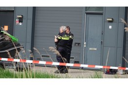 Brandweer en politie doen onderzoek in bedrijfspand