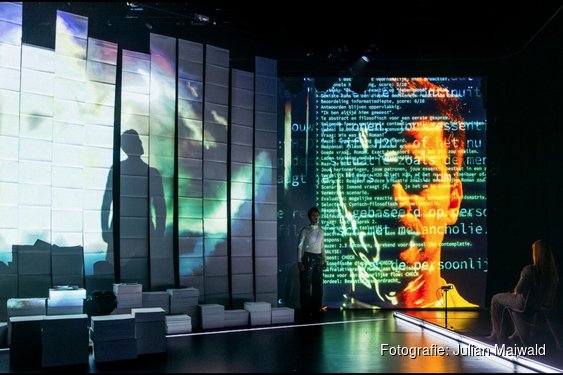 Roman & ELIZA van Ulrike Quade 2 mei in De Verbeelding