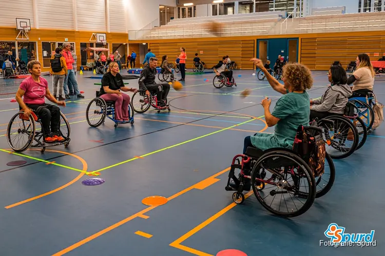 Sportevenement Onbegrensd Sporten|Wheels in Action in sporthal De Beuk