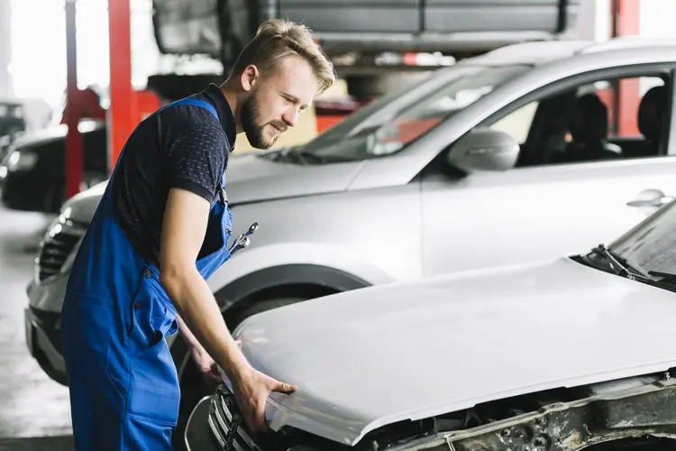 Waarom steeds meer automobilisten in Purmerend kleine autoschades direct laten herstellen