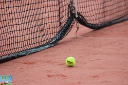 Kennismaken met aangepast tennissen voor blinden en slechtzienden