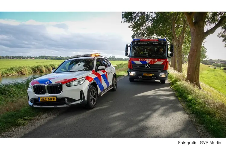 Motorrijdster te water bij eenzijdig ongeval op de Oostdijk in Zuidoostbeemster