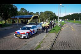 Twee aanhoudingen na politieactie langs A7, vuurwerk aangetroffen in kofferbak