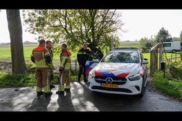 Verdachte vuilniszakken gevonden in sloot Noordbeemster, grote brandweerinzet