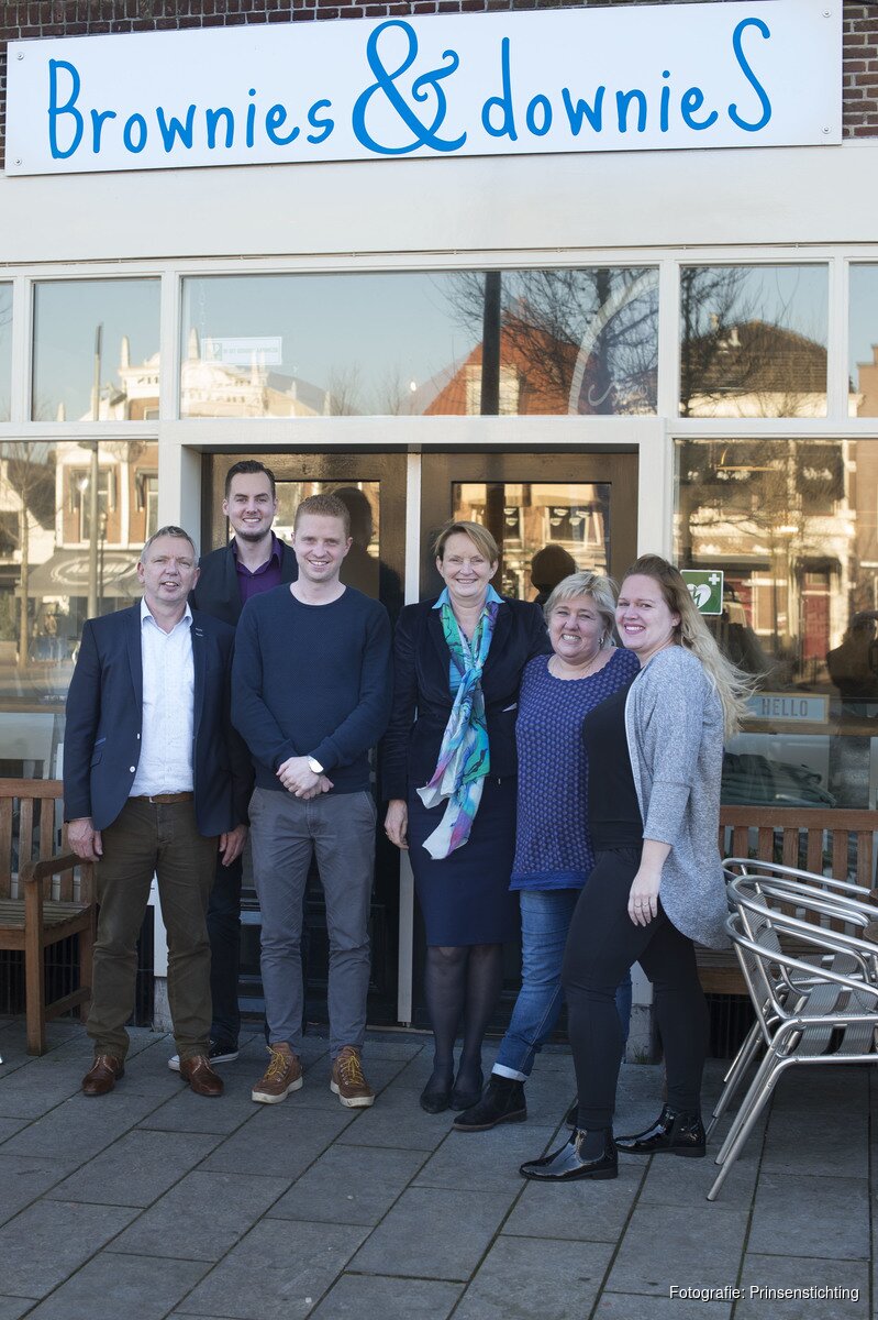 Prinsenstichting zet tanden in Brownies&downieS Purmerendsdagblad.nl